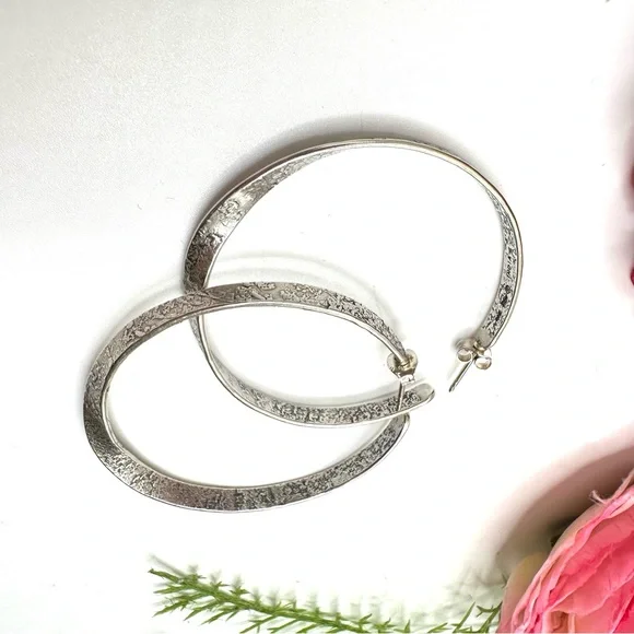 SILPADA⚜️Rare Sterling Silver “Twist Of Fate” Abstract Hoop Earrings - Picture 5 of 7